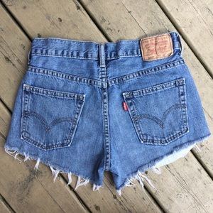 Vintage Levi’s 550 shorts